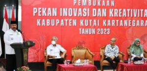 Foto: Bupati Kukar, Edi Damansyah, beri sambutan dipembukaan Pekan Inovasi dan Kreativitas 2023, di ruang Serbaguna Kantor Bupati.